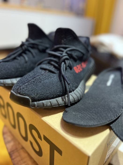 Yeezy 350 Black Red BRED