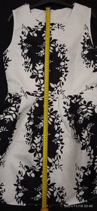 Официална рокля за девойки около 11-12 години