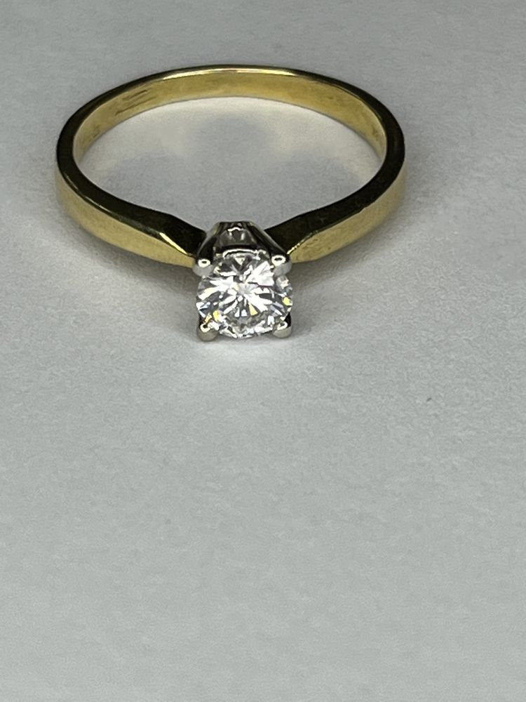 Solitaire diamant 0.40ct