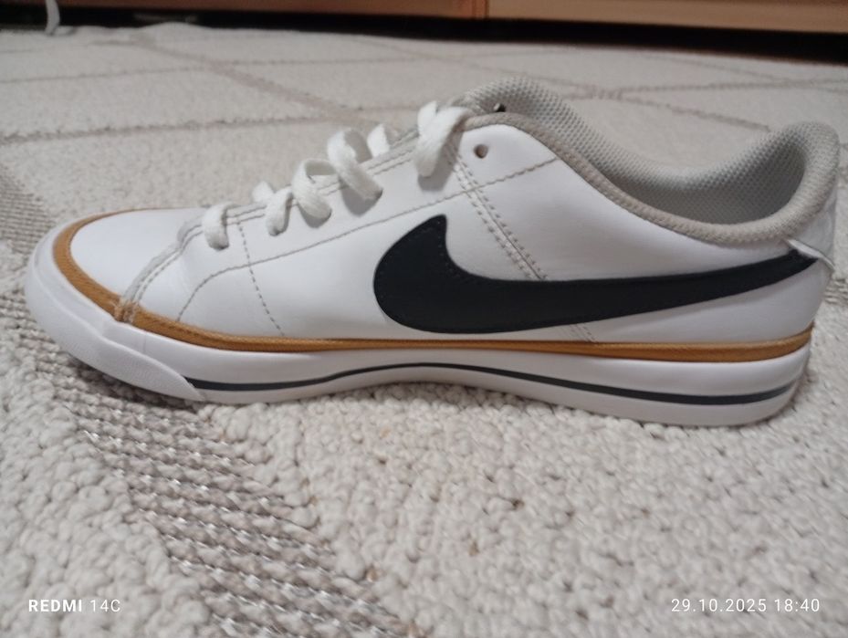 Nike Court Legacy Albi
