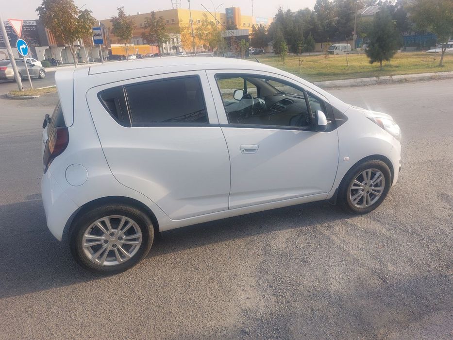 Спарк сотилади срочно