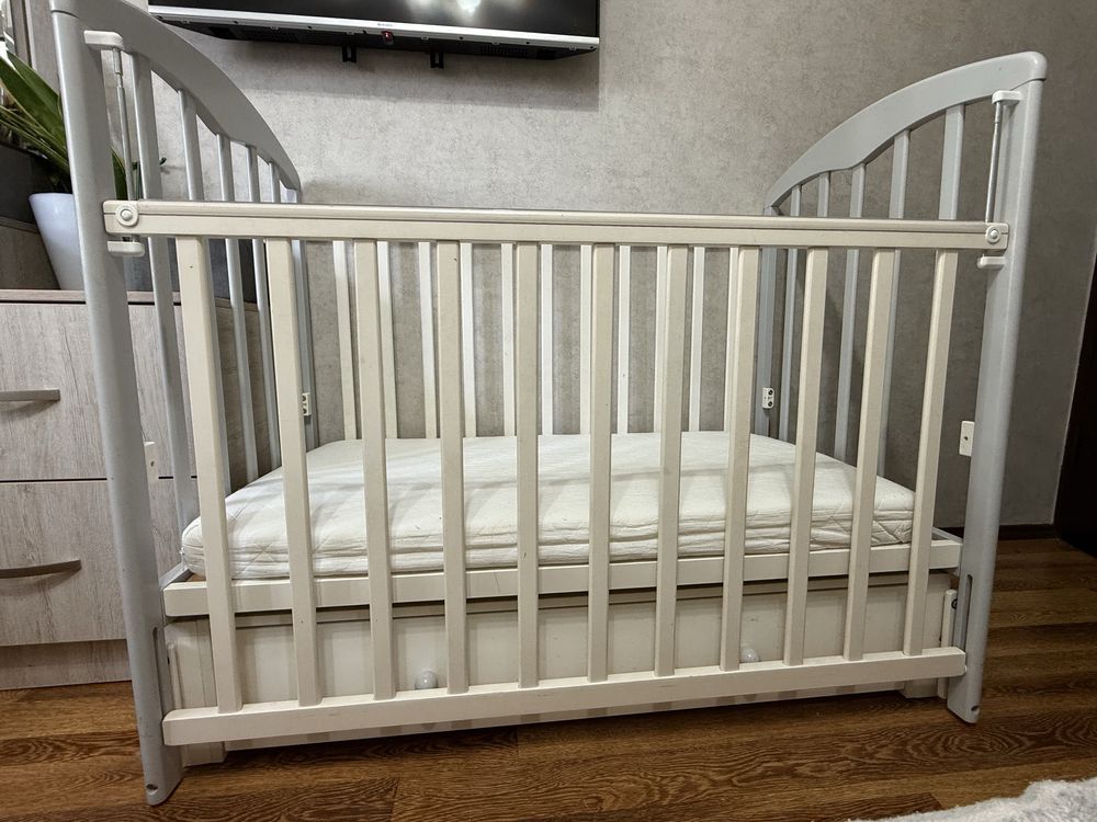 Кроватка 120*60 в хорошем состоянии
