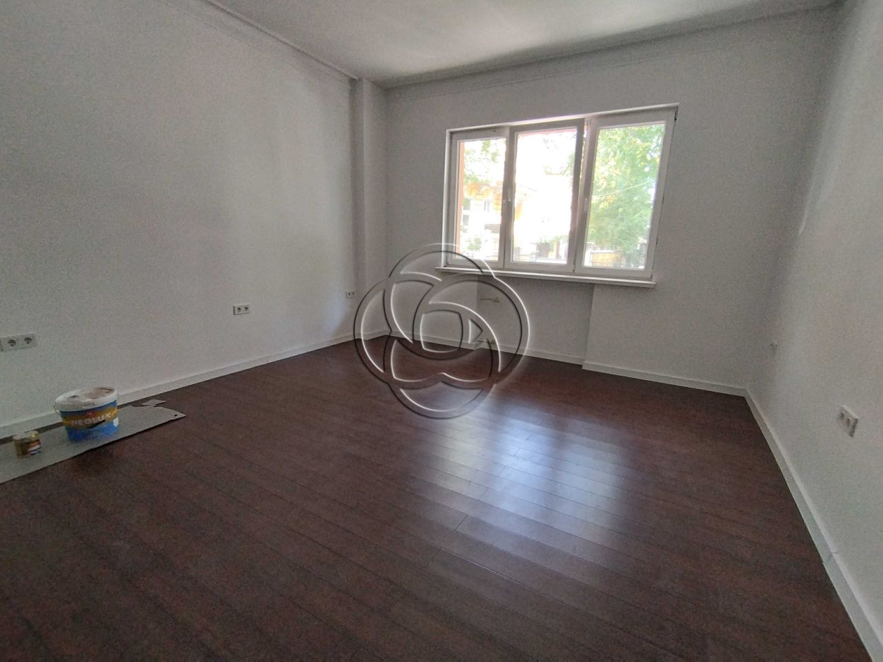 Дава се под наем Тристаен апартамент в София, Център - 132 кв.м за 1000 € - Снимка #5