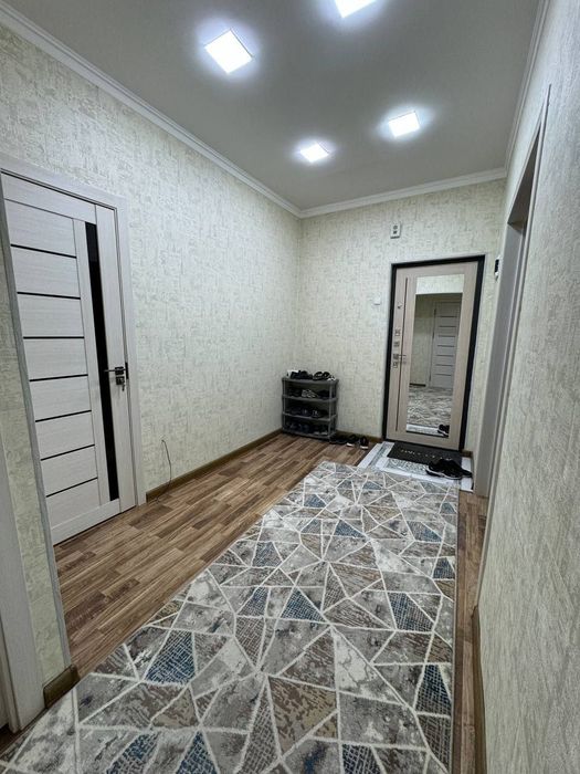 Юнусабад -17.  3/2/5  77м².  Панель.