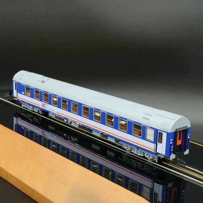 Спален вагон на РКР (Полша) в мащаб h0 (1:87) - модел на Roco