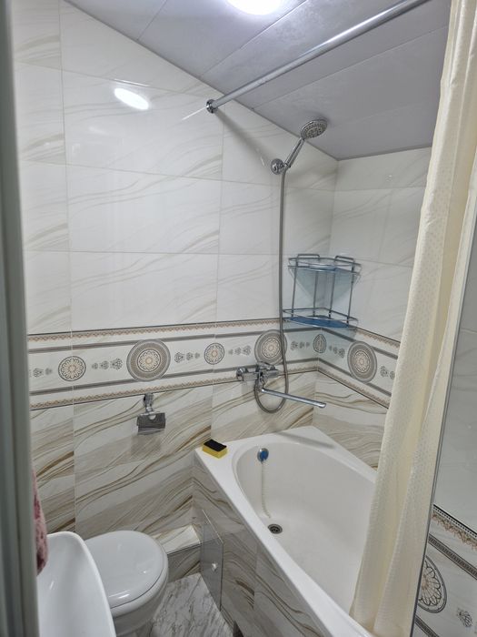 Продаётся квартира 5-комната в Тузел-1 Дока Хлеб. 132м²