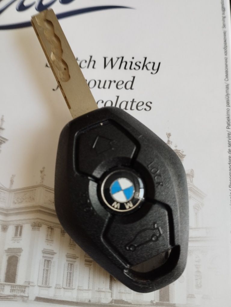 ключ оригинал BMW