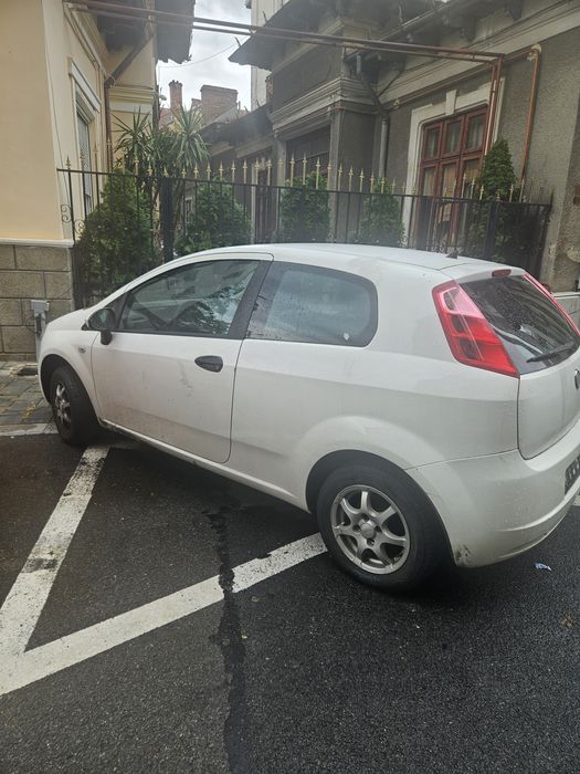 Vând fiat punto 1.4 benzina