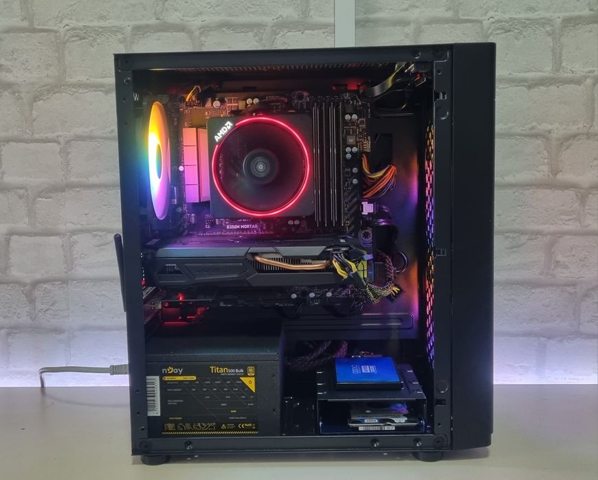 Unitate PC Gaming: Ryzen 5 1600X/16GB RAM/GTX 1050 2GB/SSD 240GB/500GB