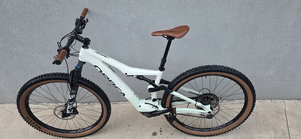 e-bike Orbea Rise карбон
