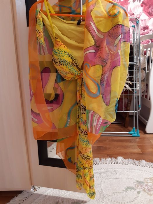 Новый купальник + парео 46 размер