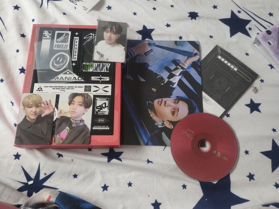 albume kpop (stray kids,itzy)