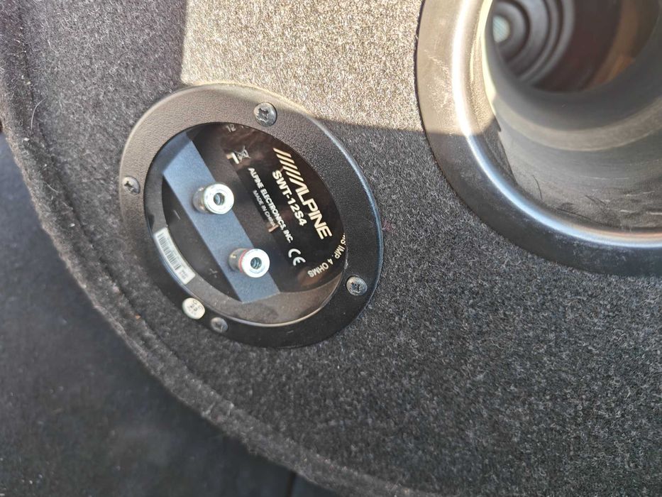 Alpine туба бас каса и усилвател thunder и двете 1000w комплект