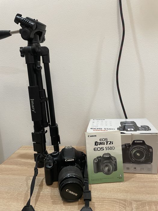 Canon EOS 550D — надёжная зеркалка для фото и видео