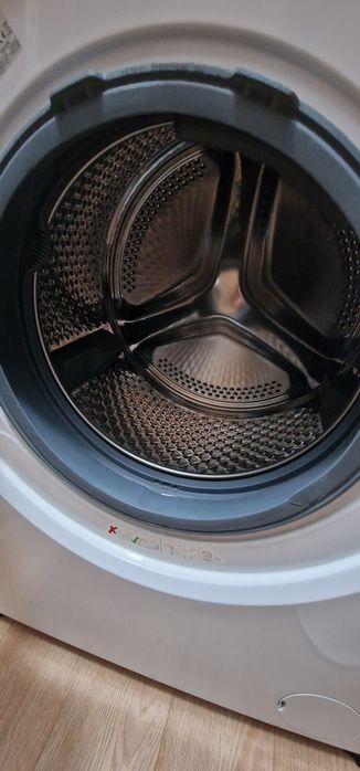 Masina de spalat rufe Beko cu uscător