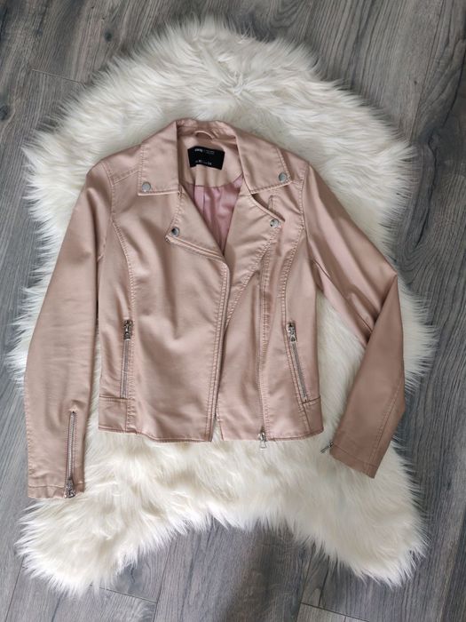 Дамско Яке на марката SinSay