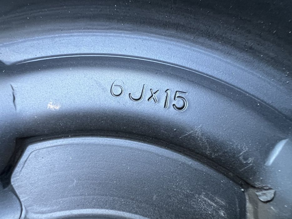 Зимни гуми с джанти 195/65/15 4х114.3