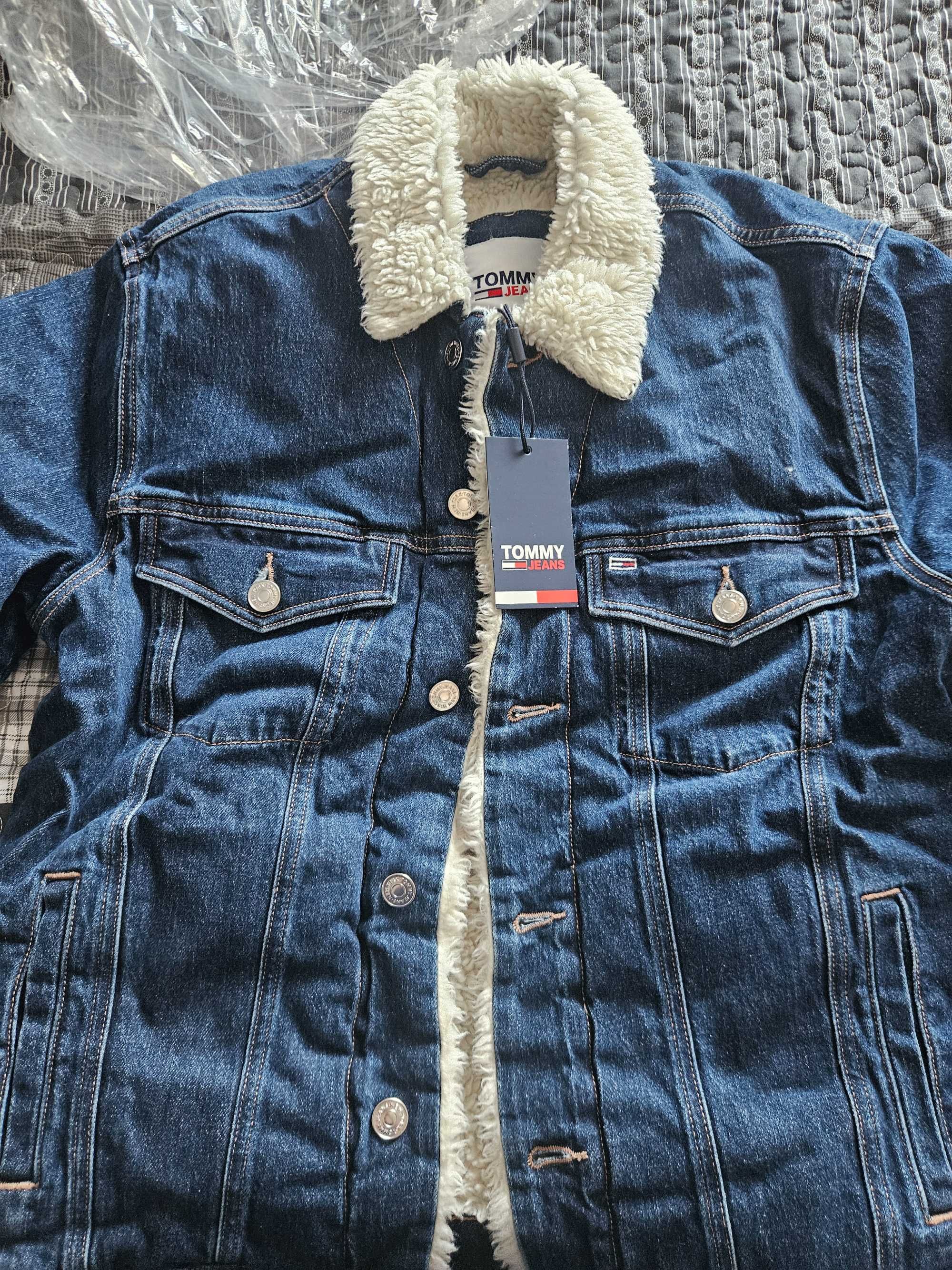 Яке Tommy Jeans с каракул