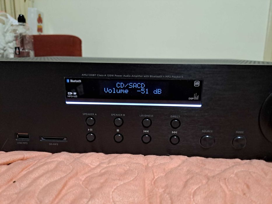 Vând amplificator Aiwa AMU-120BT în garanție