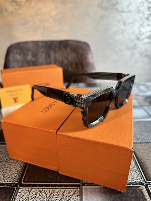 Louis Vuitton 1.1 Millionaires – Grey Marble