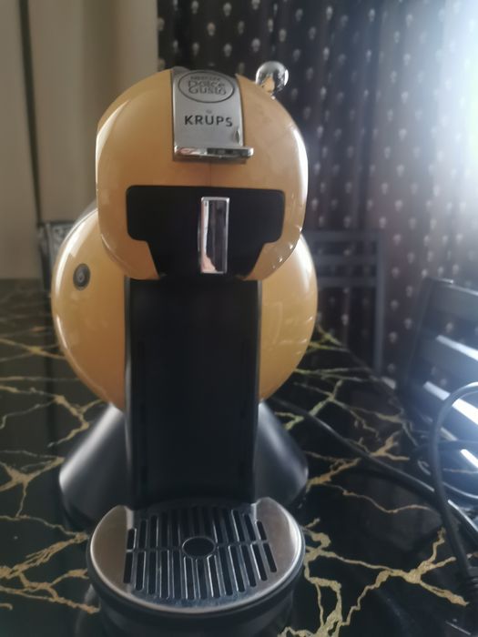 Капсульная кофемашина NESCAFE Dolce Gusto