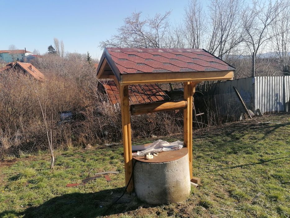 Изработка на декоративни покриви за кладенци.