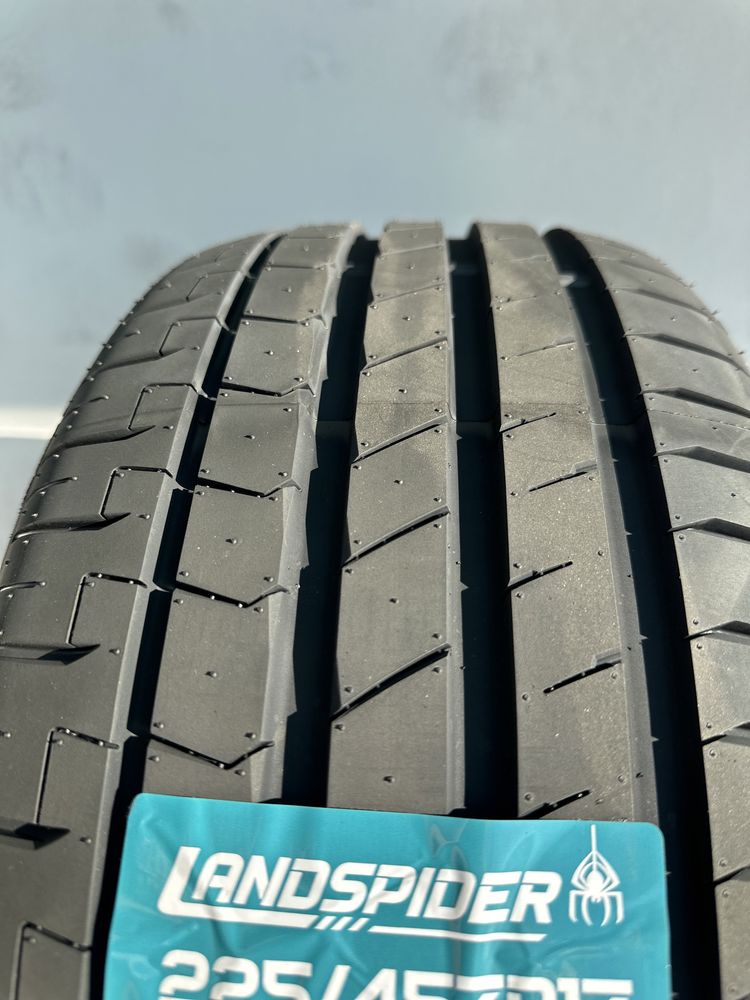 Нови летни гуми LANDSPIDER SPORTRAXX UHP 225/45R17 94Y XL Нов DOT