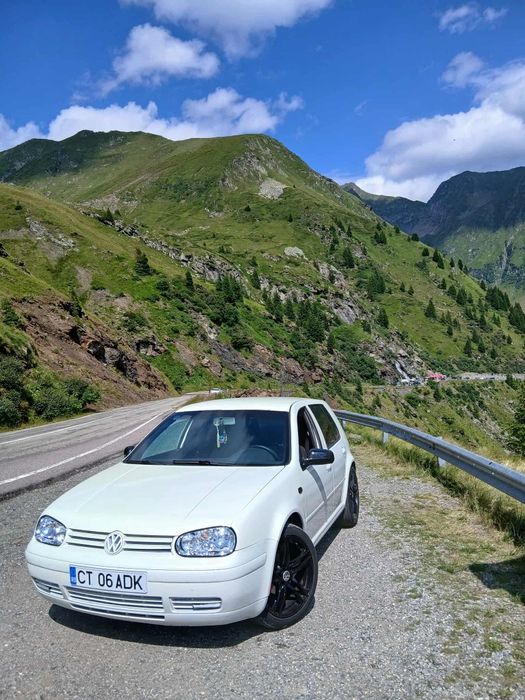 Vand golf 4  1.4 benzina