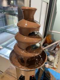Шоколадный фонтан клубника в шоколаде аппарат