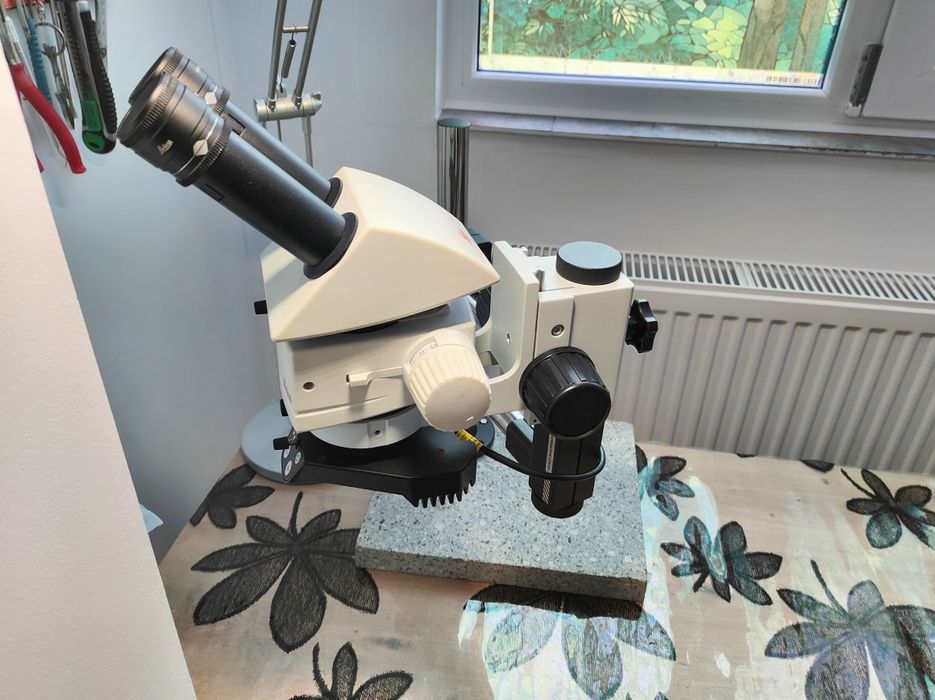 Microscop complet Leica M60