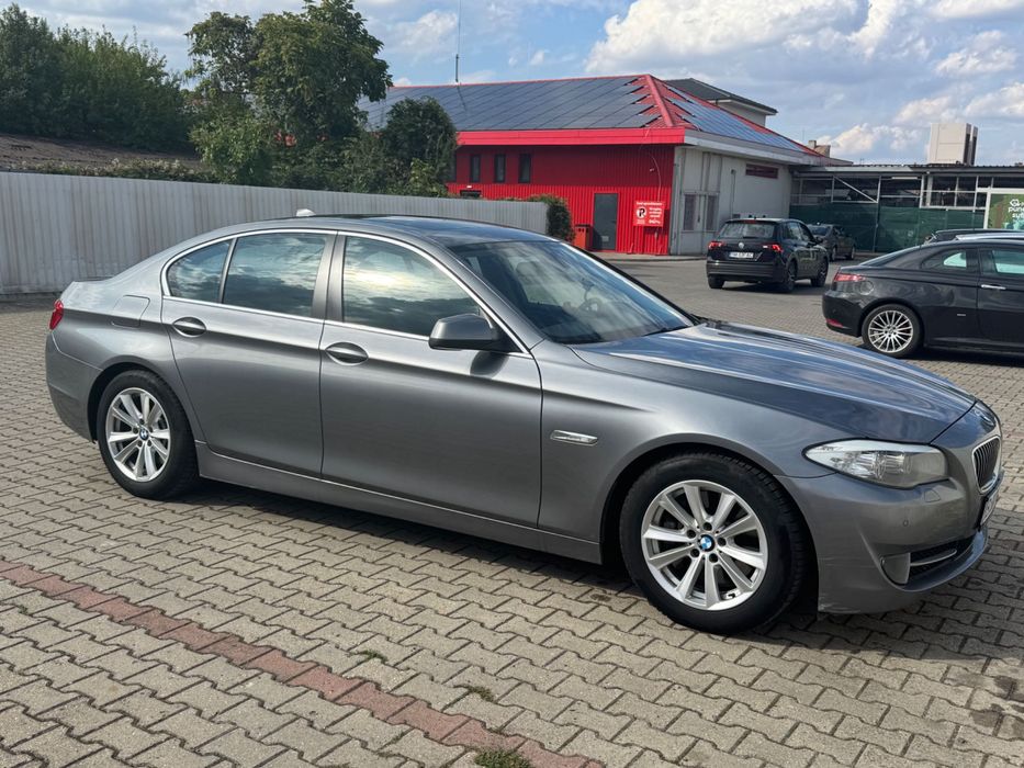 Vând BMW 528i 3.0 benzină, 2011