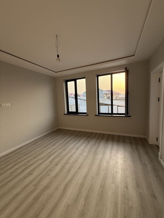 Uchaska Sergile Yuqori Darhon 1.7 sotix 5 ta xona + oshxona Evro remot