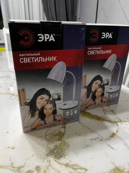 Продам новый Светильник настольный