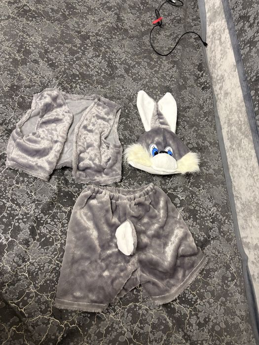 Костюм зайца в отличном состоянии