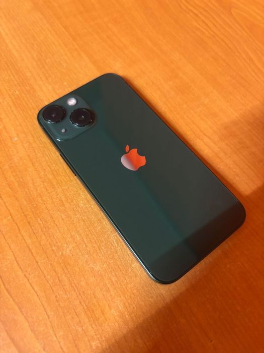 Vând iphone 13 mini