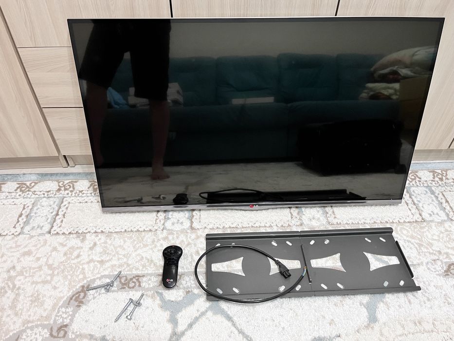 Продам Телевизор LG