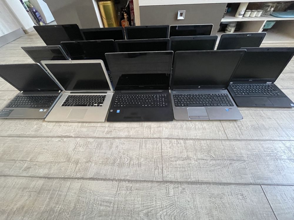 Laptopuri core 2 i3 i5 i7