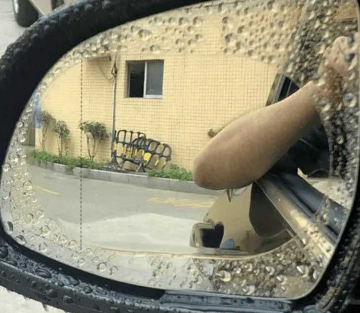 Folie pentru oglinzi auto anti-ceață și rezistentă la ploaie