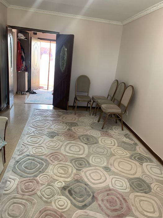 Продаётся 2комн кв 4 мкр на берегу моря