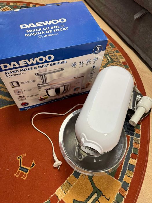 Планетарен миксер Daewoo DHM200MGW
