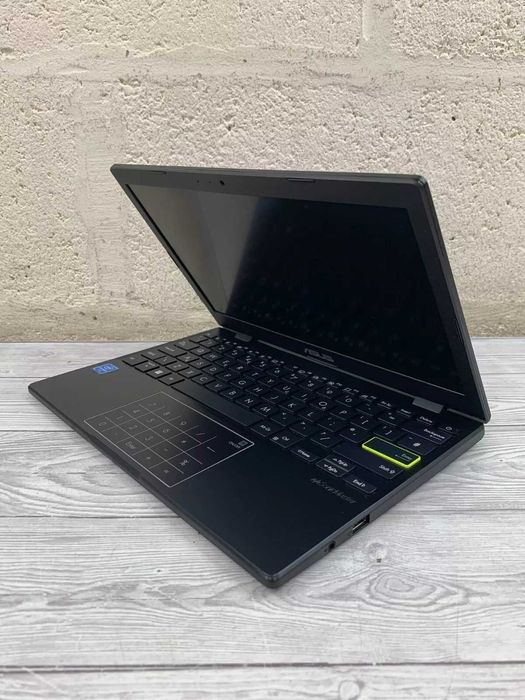 Asus VivoBook E210MAB Windows 11