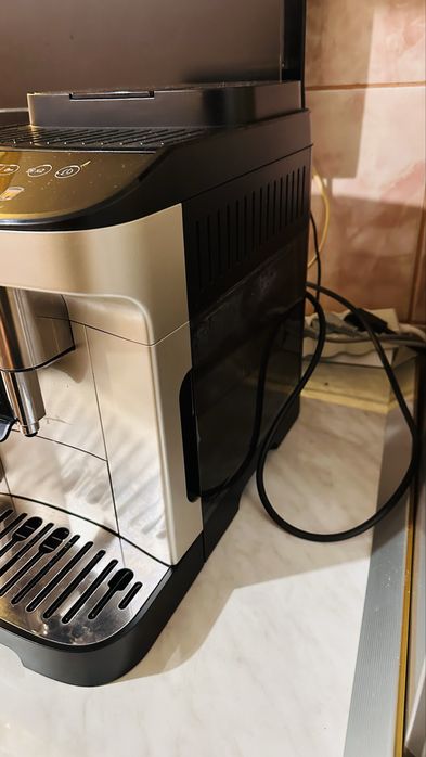 Vând Espressor automat De'Longhi Magnifica Evo ECAM 290.61.B, 1450W