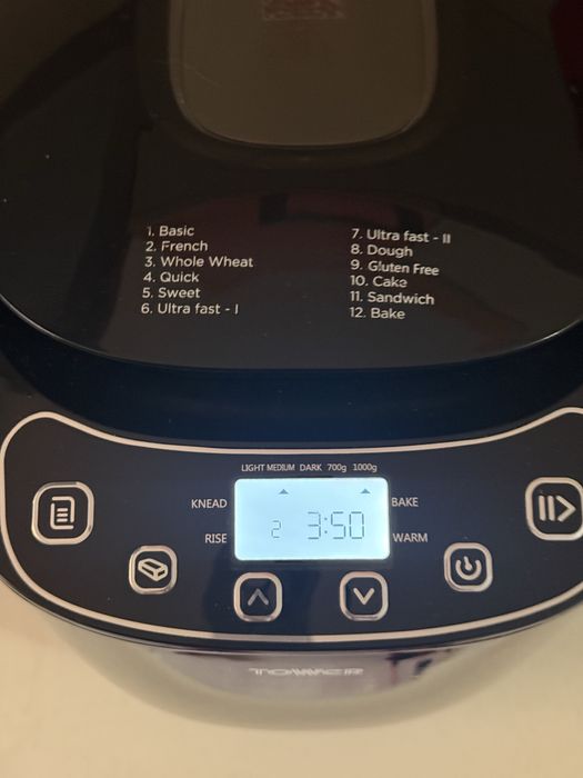 Mașina de făcut pâine Tower.