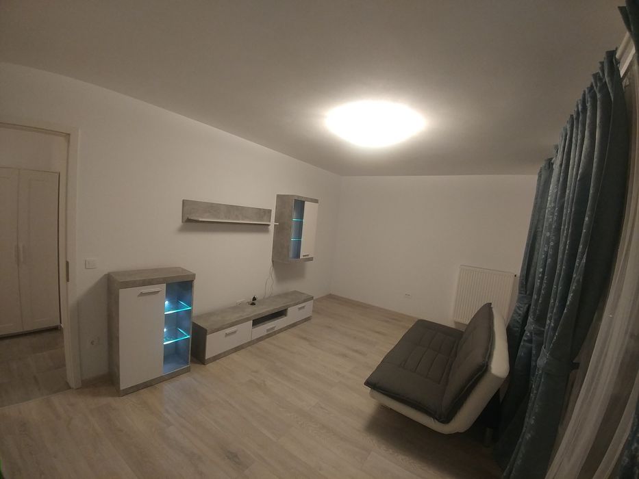 Închiriez apartament Coresi Avantgarden (Kasper)