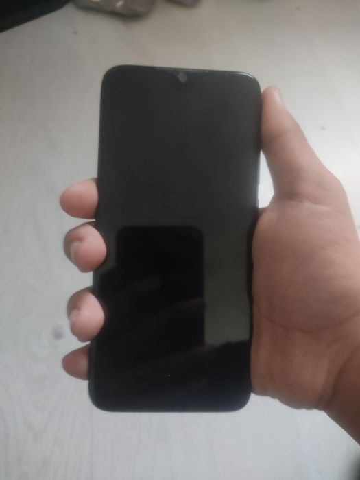Отдам редми 7 ноте на запчасти