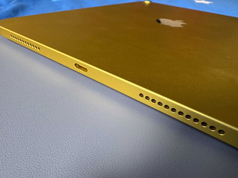 Ipad 10 (2022) Galben, 64Gb, ca nou, cu husa antisoc
