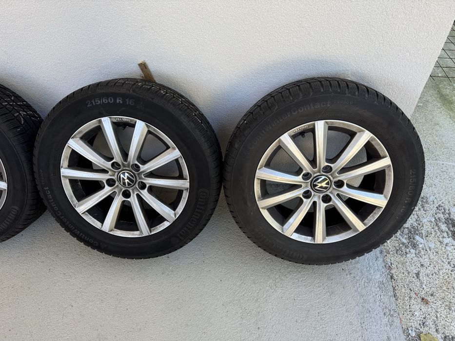 Anvelope de iarna  215 60 16,jante din aliaj originale VW Passat