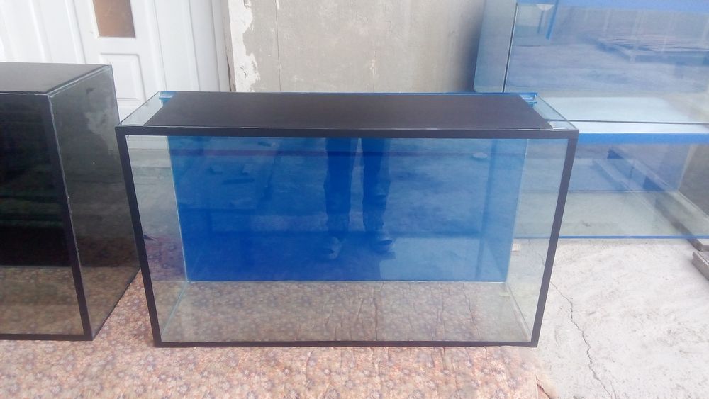 Akvariumlar sotiladi