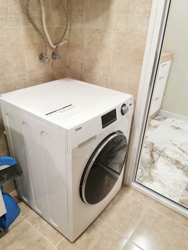 Дава се под наем Тристаен апартамент в Стара Загора, Център - 90 кв.м за 357 € - Снимка #12