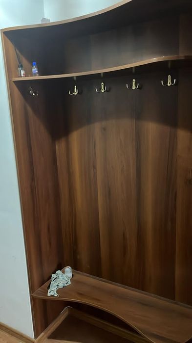 Продам  прихожую